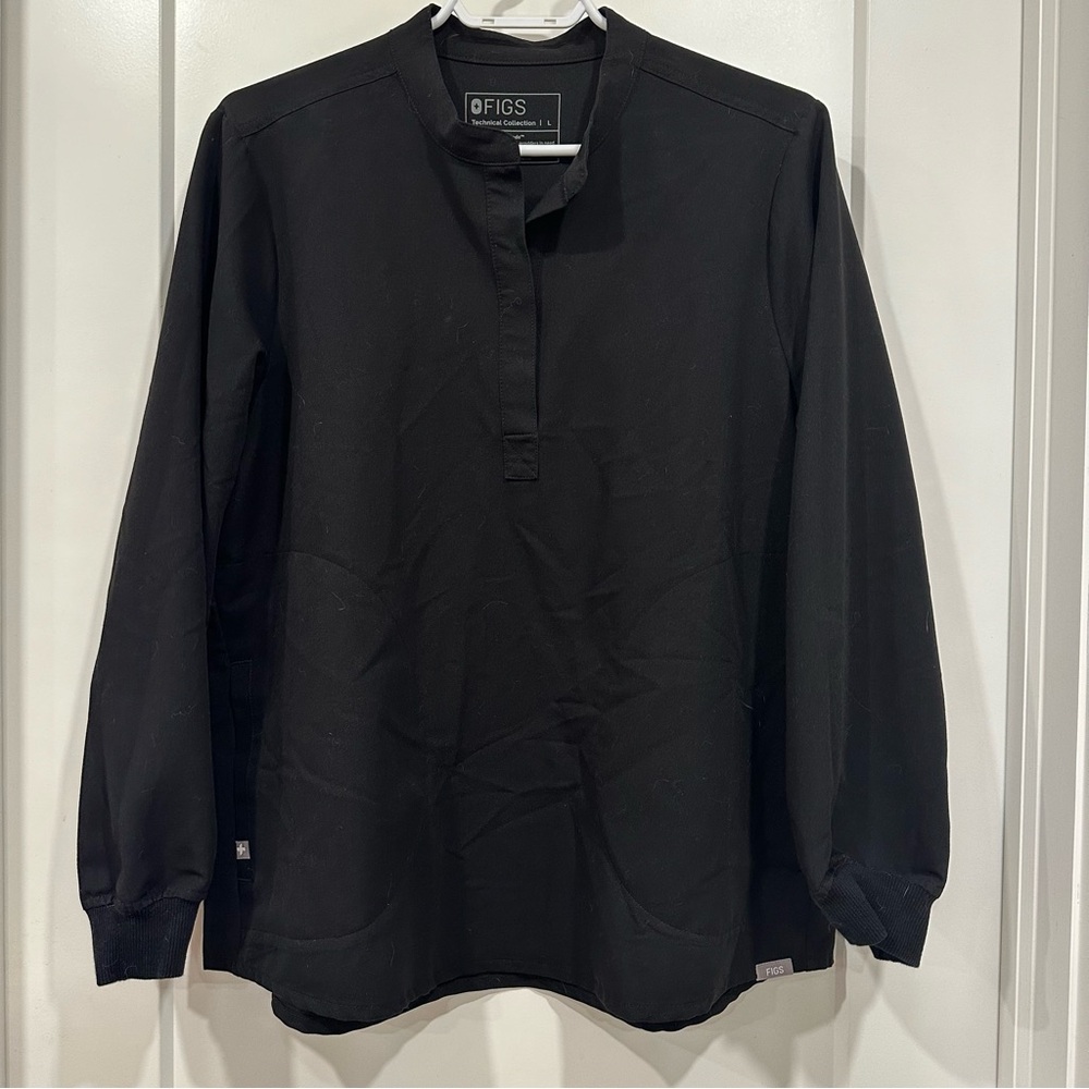 Figs Scrubs - 2 Long Sleeve Tops & 1 Pair Joggers